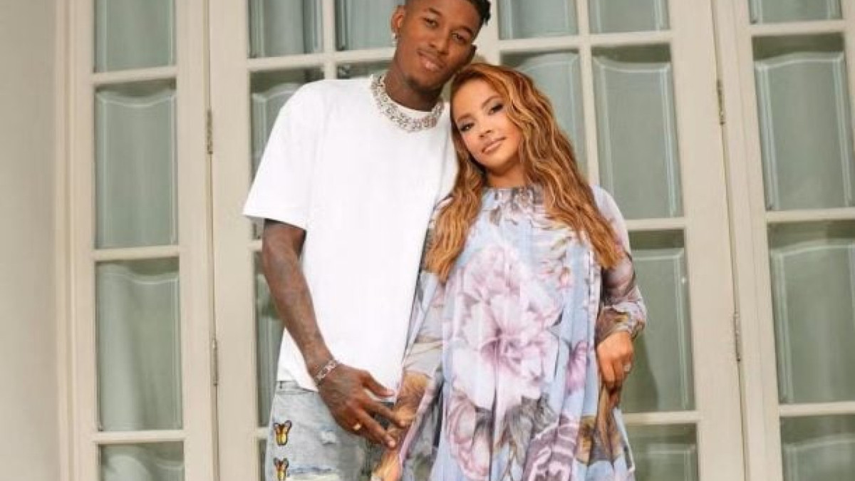 União entre novo defensor do Rubro-Negro e produtora de conteúdo já tem cinco anos de duração e casal de filhos sçao frutos da relação 