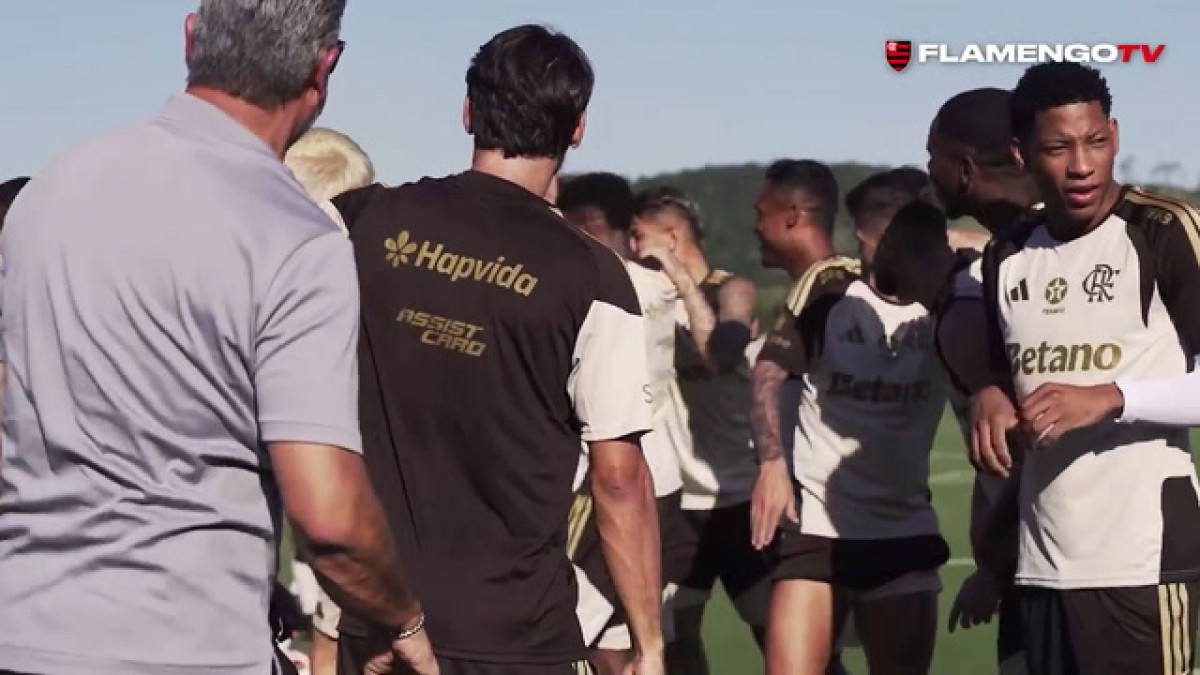 Elenco do Flamengo se reapresenta para temporada 2026