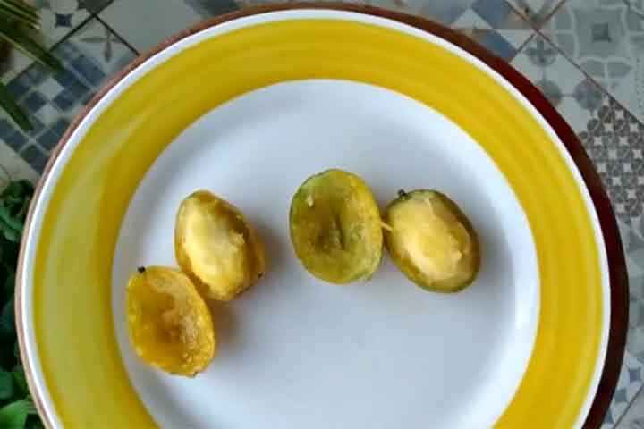 Ele também auxilia no controle de peso. Afinal, as fibras promovem a sensação de saciedade, o que pode ajudar a controlar o apetite e auxiliar na perda de peso.