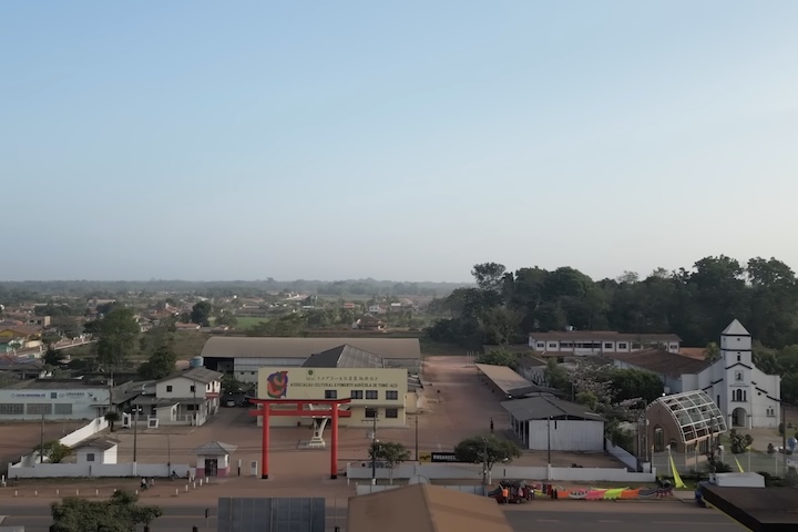 Foram cedidos 600 mil hectares em Tomé-Açu, além de lotes em Monte Alegre e Marabá.