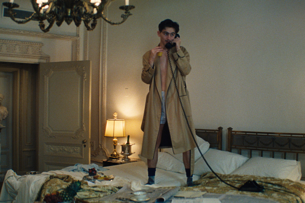 Timoth&eacute;e Chalamet em cena de "Marty Supreme", filme de Josh Safdie(Foto: Divulga&ccedil;&atilde;o/Diamond Films)