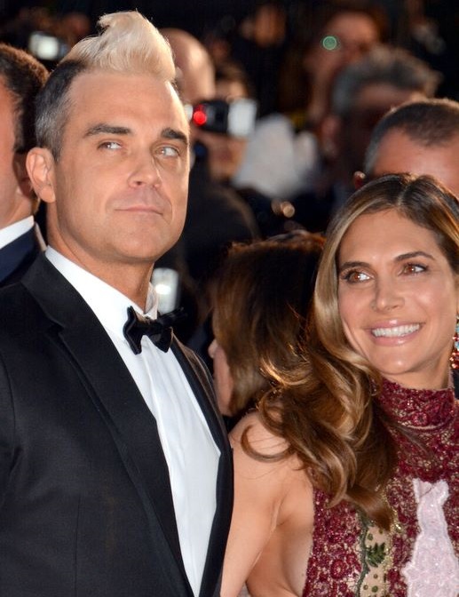 Williams é casado com a atriz americana Ayda Field desde 2010 e é pai de quatro filhos: Theodora, Charlton, Colette e Beau.
