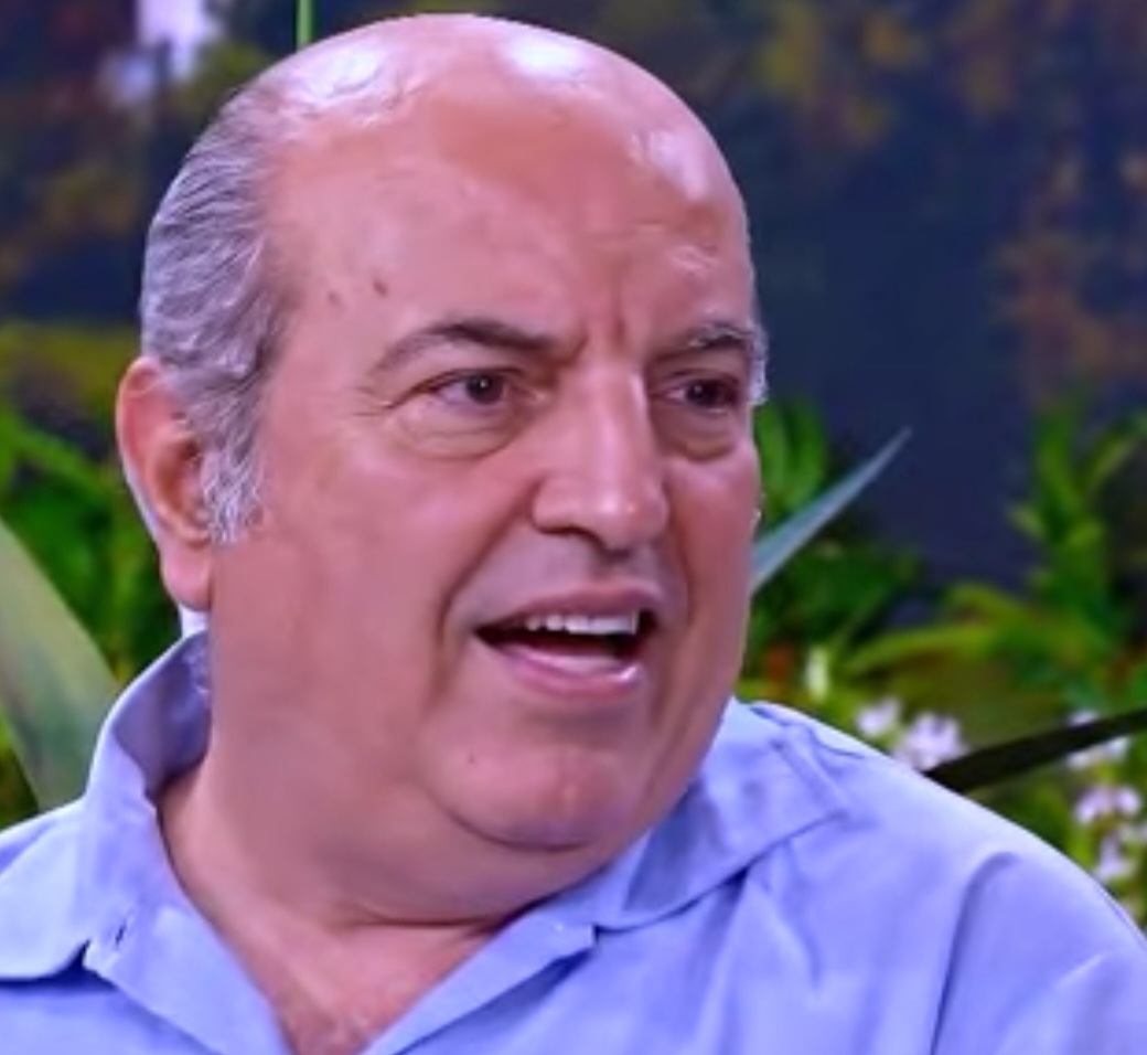 Manoel completa: O que me deixa feliz, meu filho, é como você comandou a praça num misto de gratidão e companheirismo, dando oportunidade aos que buscaram uma chance, sem esquecer dos que já eram veteranos.