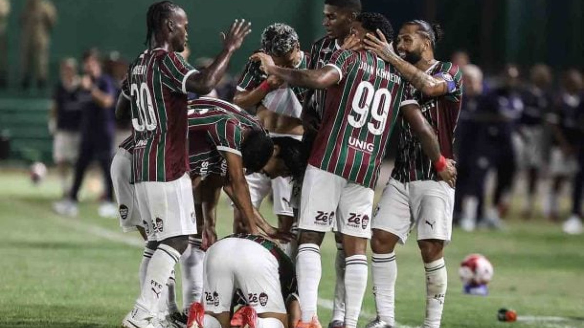Camisa 99 dá assistência e garante a vitória do Tricolor das Laranjeiras por 2 a 1, pela primeira rodada da Taça Guanabara