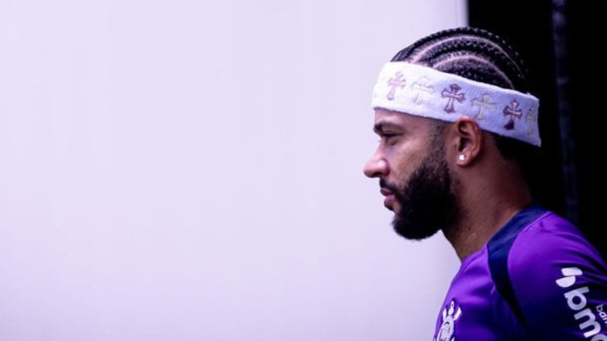 Em reta final de recuperação de um edema ósseo no joelho esquerdo, atacante segue sem previsão de voltar a atuar pelo Timão 