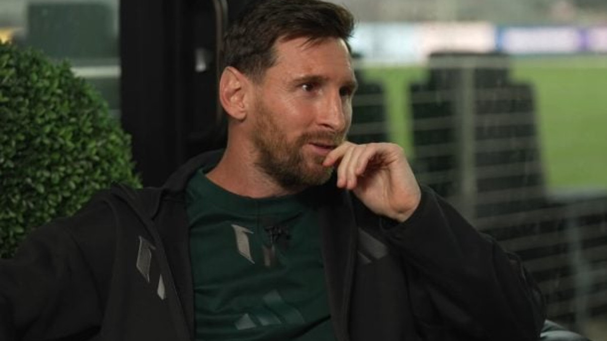 Presidente do clube árabe afirma que argentino poderia ganhar qualquer valor, por período ilimitado, mas foi firme ao rejeitar oferta recorde