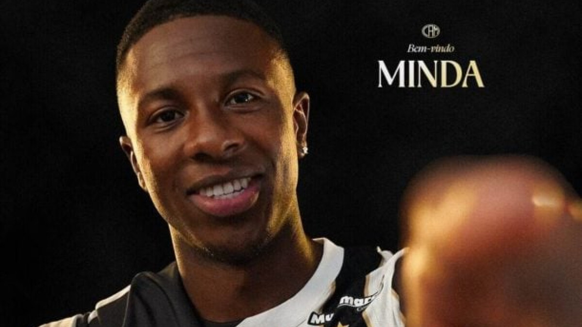 Jogador da seleção equatoriana chegou a Belo Horizonte na última sexta-feira e assina com o Galo por cinco temporadas