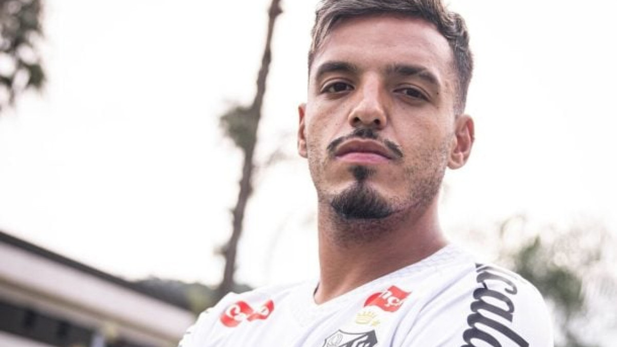 Volante chega para preencher a lacuna aberta com a saída de Victor Hugo, vendido pelo Flamengo justamente ao Galo