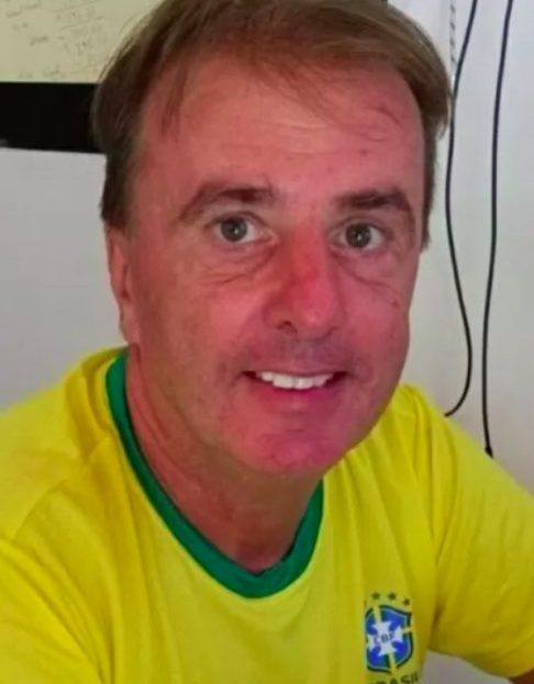 Depois, fui aumentando o meu patrimônio, comprando mais ouro, como está no meu imposto de renda. Pode ver lá, nas minhas declarações. Está tudo na internet, declara Rydl.