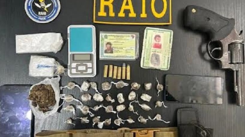 Revólver e drogas foram apreendidos durante ocorrência em que um homem morreu em intervenção policial em Jijoca de Jericoacoara 