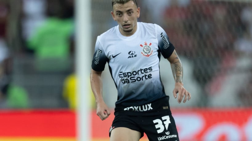 Fortaleza acerta a chegada do volante Ryan, por empréstimo. 