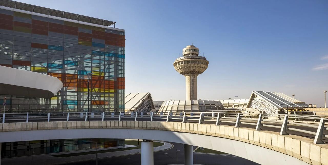 Desde 2015, brasileiros estão isentos de visto para entrar na Armênia em viagens de até 90 dias. Essa isenção vale tanto para turismo quanto para negócios, facilitando o acesso ao país.