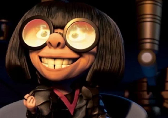 Personagem: Edna Moda - Filme: Os Incríveis - Sua estatura extremamente baixa não impede que Edna seja extravagante, incisiva e explosiva! Se tornou um símbolo do filme Os Incríveis mesmo aparecendo menos do que outros personagens. 