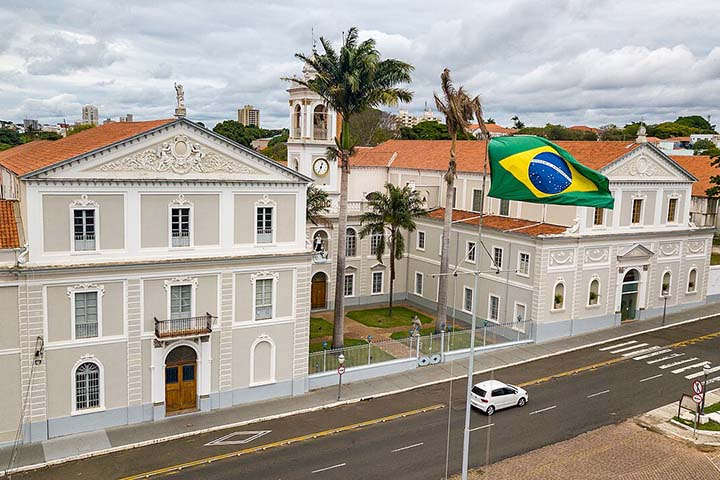 Com clima ameno na maior parte do ano e hospitalidade reconhecida, Itu combina tradição e modernidade, tornando-se um destino completo para quem busca história, cultura, lazer e qualidade de vida no interior paulista.