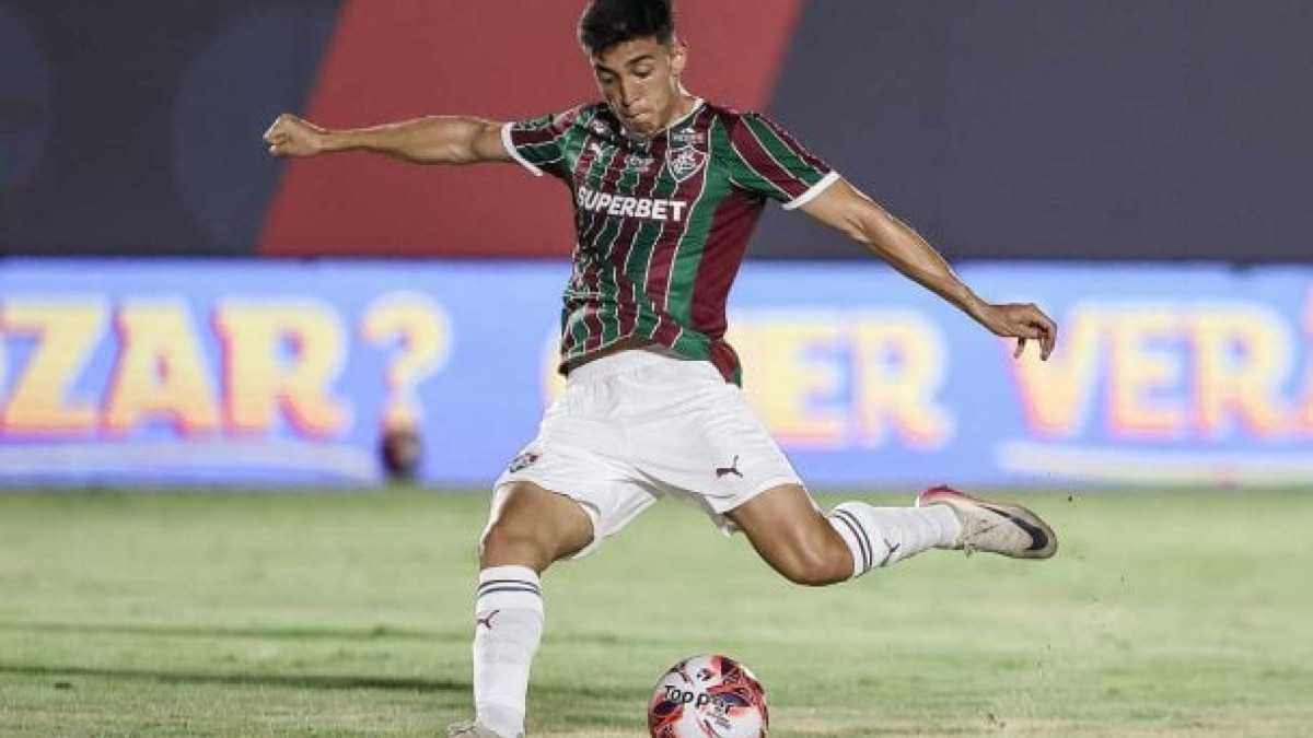 Meia paraguaio participa de gol pela primeira vez desde a chegada em 2025