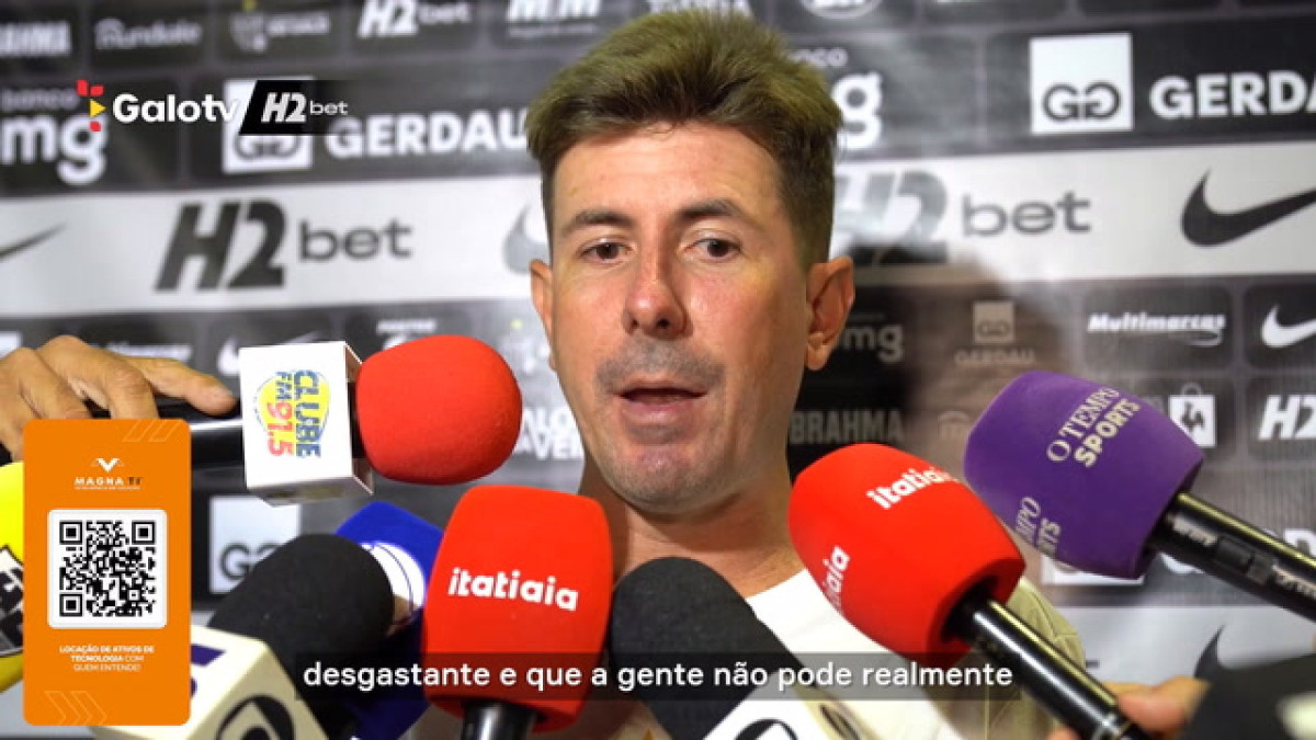 Auxiliar explica ausência de Sampaoli na partida em Montes Claros