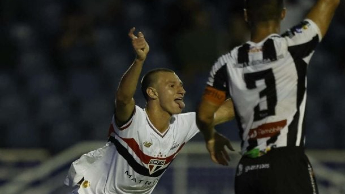 Operário-PR sai na frente, mas o Tricolor, atual campeão, se impõe, vira para 5 a 1 e, agora, enfrentará o Bragantino nas oitavas do torneio