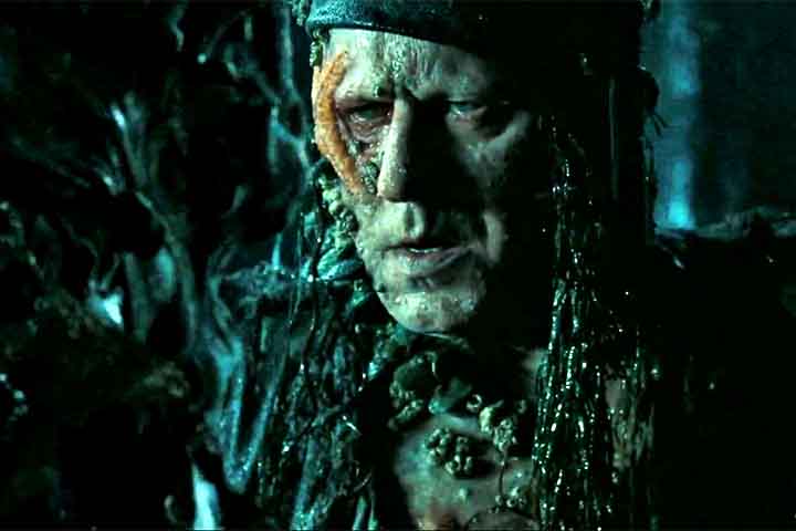 Ele também participou de franquias de enorme alcance, como Piratas do Caribe, interpretando o vilão Bootstrap Bill. 