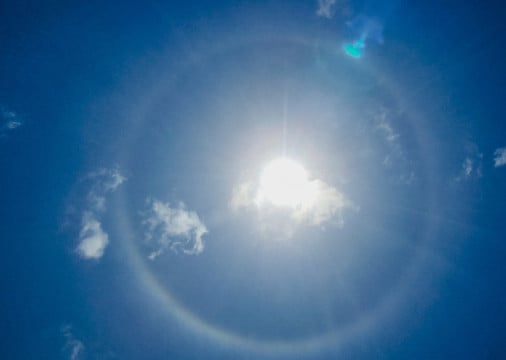 Fenômeno surgiu após chuvas desta manhã