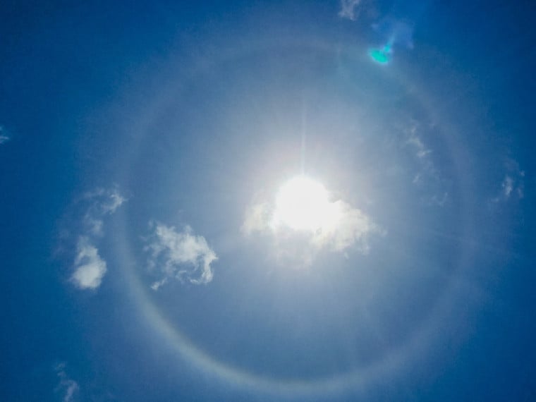 Fenômeno surgiu após chuvas desta manhã