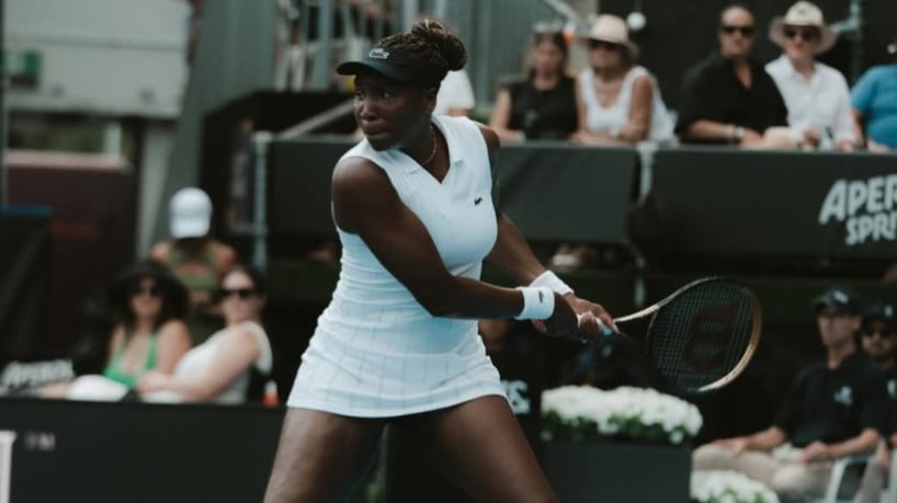 Venus Williams jogou pela primeira vez no Australian Open em 1998 e retorna neste ano 