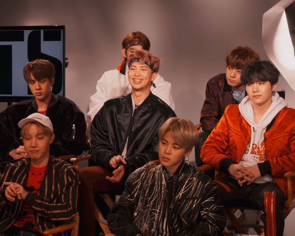 Em 2022, o BTS anunciou uma pausa em suas atividades em grupo para que os membros pudessem cumprir o serviço militar obrigatório na Coreia do Sul. A expectativa era de que eles retornassem em junho de 2025.