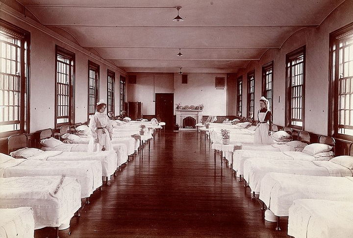 Com isso, o Claybury Hospital encerrou suas atividades em 1997, após mais de um século de funcionamento.