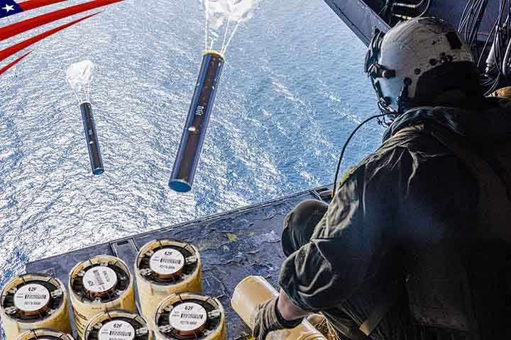 Segundo o jornal galês Herald, o grupo de mergulhadores entregou o objeto às autoridades competentes para avaliação.