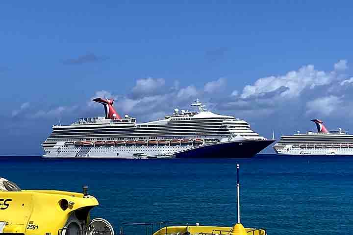 Viagens de cruzeiro, com seus buffets generosos, festas temáticas e vistas deslumbrantes do mar, costumam ser associadas a férias inesquecíveis. Para muitos, o simples ato de embarcar em um navio imenso já representa um símbolo de conforto, diversão e segurança.