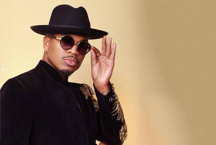 As músicas dele frequentemente exploram a vulnerabilidade e a intensidade das relações humanas, tocando em temas universais que ressoam com pessoas de diferentes culturas.