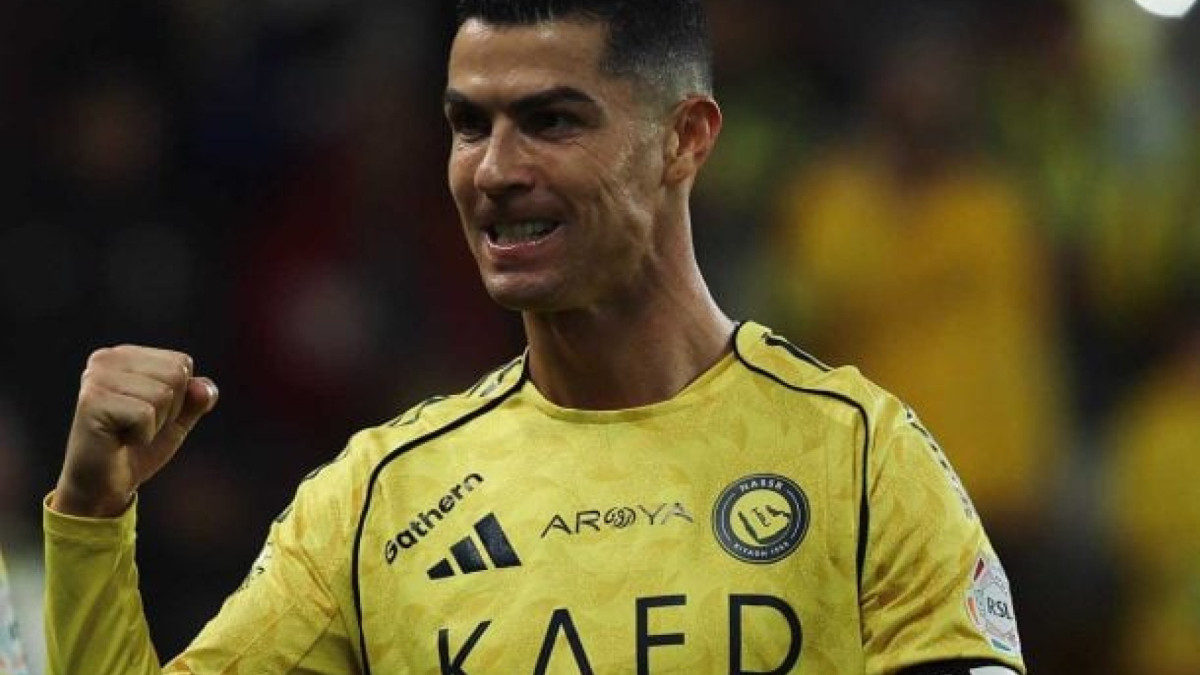 Histórico atacante e companheiros de profissão ressaltam predomínio do futebol em lista de atletas mais pagos no ano passado 