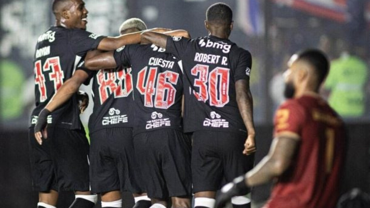 Zagueiro fecha o placar na vitória sobre o Maricá e faz coro a Diniz pelo 