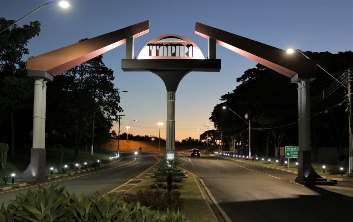 Itapira, em São Paulo, conta com uma boa infraestrutura, além de atividades ligadas à indústria e economia. É um bom local para idosos, sendo considerada uma das melhores cidades pequenas do Brasil para envelhecer.