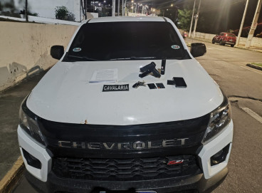 Carro do suspeito foi localizado em posto de gasolina no Crato 