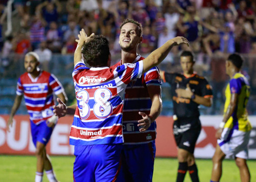 Pochettino marca duas vezes em goleada do Fortaleza sobre o Quixadá por 4 a 0.