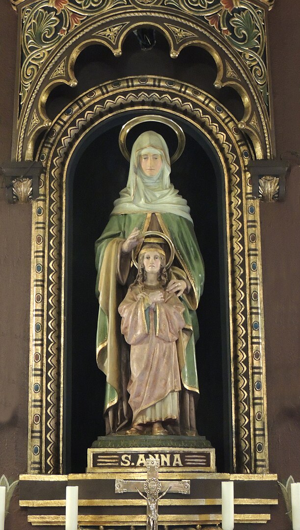 Mosteiro de São Bento (São Paulo, 1650) – Seu altar-mor tem talha dourada belíssima e abriga um importante órgão de tubos histórico.