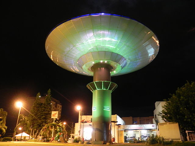 O apelo da propaganda sobre o tal extraterrestre foi irresistível e a cidade passou a ter no turismo um ponto forte na economia. Um monumento ao disco voador dá boas-vindas aos visitantes. 