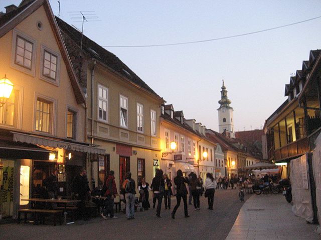<p>Rua Tkalčićeva- A rua no Centro de Zagreb é muito movimentada por ter vários cafés, bares e restaurantes que transformam o local num point dia e noite.</p><?php if (strpos(site('ds_site_link'), '/apostas') === false): ?>

    </div>

    <div class=