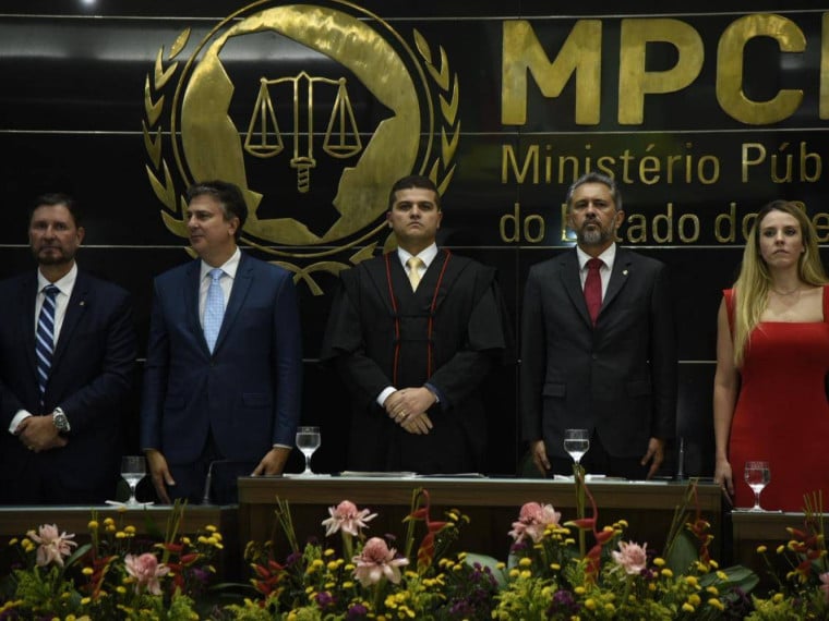 O novo Procurador-Geral de Justi&ccedil;a do Cear&aacute;, Herbert Gon&ccedil;alves Santos, foi empossado na sexta-feira, 16, para comandar o Minist&eacute;rio P&uacute;blico do Cear&aacute;