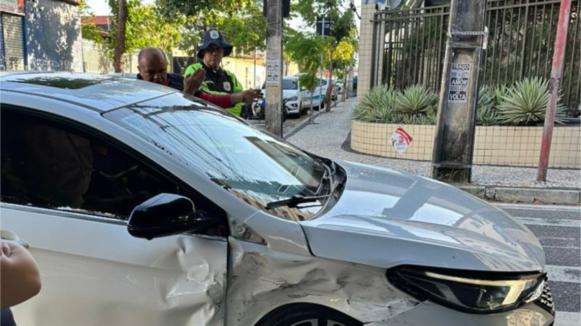 Excesso de velocidade liderou o ranking de infrações mais cometidas no Ceará em 2025. No registro, acidente no cruzamento das ruas João Cordeiro e Padre Valdevino, em Fortaleza  