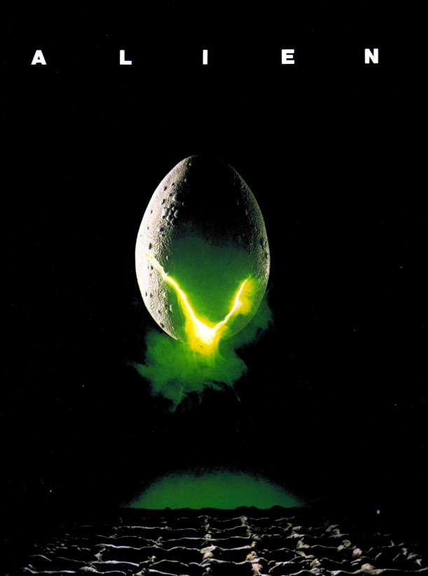 <p>“Alien” (1979): dirigido por Ridley Scott e estrelado por Sigourney Weaver, Tom Skerritt e John Hurt, é um marco do cinema de terror e ficção científica. Foi indicado a dois Oscars e ganhou na categoria de Melhores Efeitos Visuais.</p>
