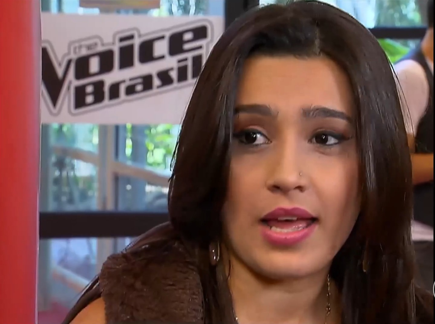 O primeiro destaque nacional veio com a participação em programas de talentos da televisão brasileira, entre eles “The Voice Brasil”, no qual chegou às semifinais usando o nome artístico Mayara Prado.
