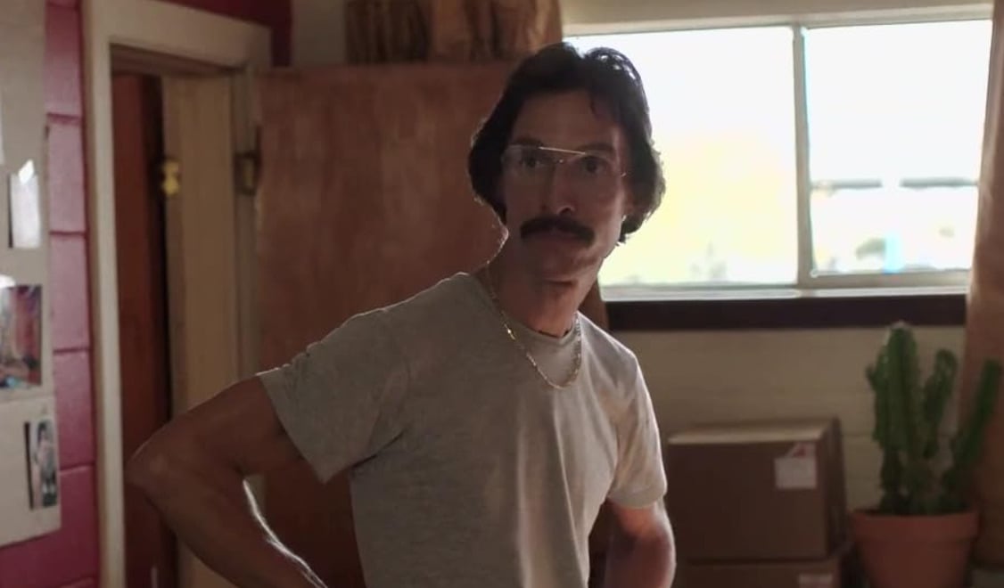 Em Clube de Compras Dallas (2013), McConaughey interpreta Ron Woodroof, um eletricista do Texas diagnosticado com AIDS que, após ser informado de que teria apenas 30 dias de vida, recorre a tratamentos alternativos e contrabandeia medicamentos não aprovados para ajudar outros pacientes. 
