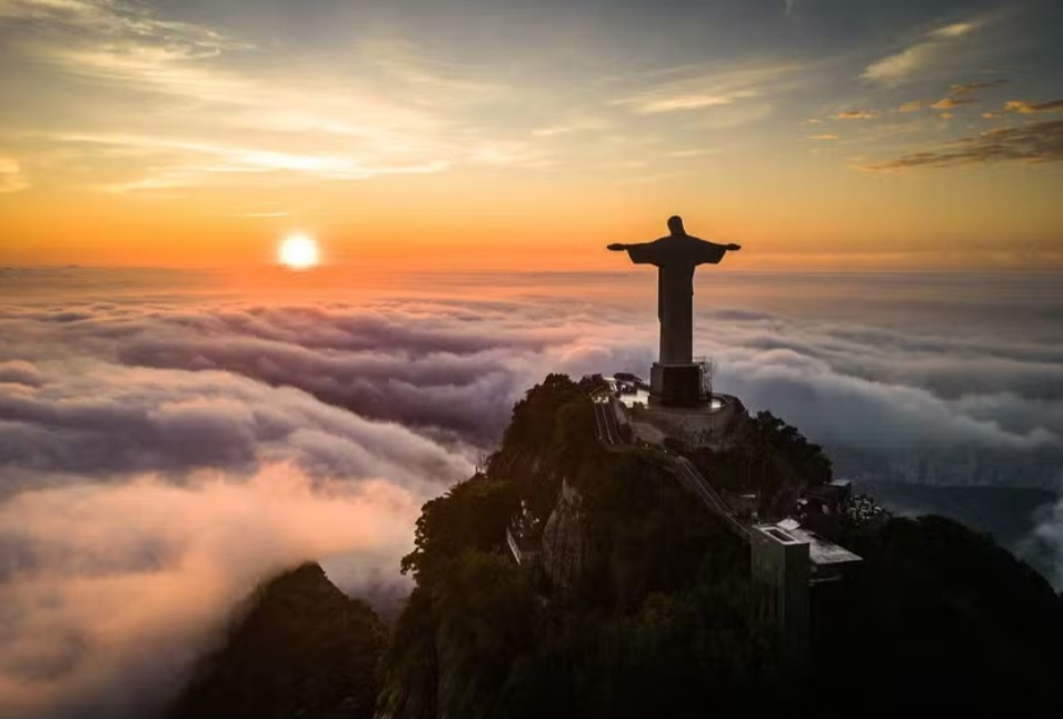 A maioria dos entrevistados em seis países da América tem uma visão positiva sobre o Brasil, mas essa percepção varia entre as nações e grupos etários. 