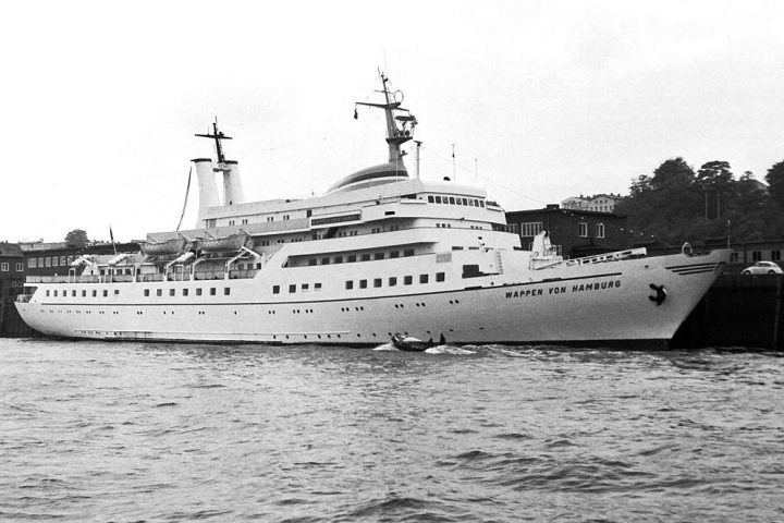 Eles que temiam um desastre ambiental semelhante ao de outras embarcações antigas da região da marina Herman e Helen, em Little Potato Slough.