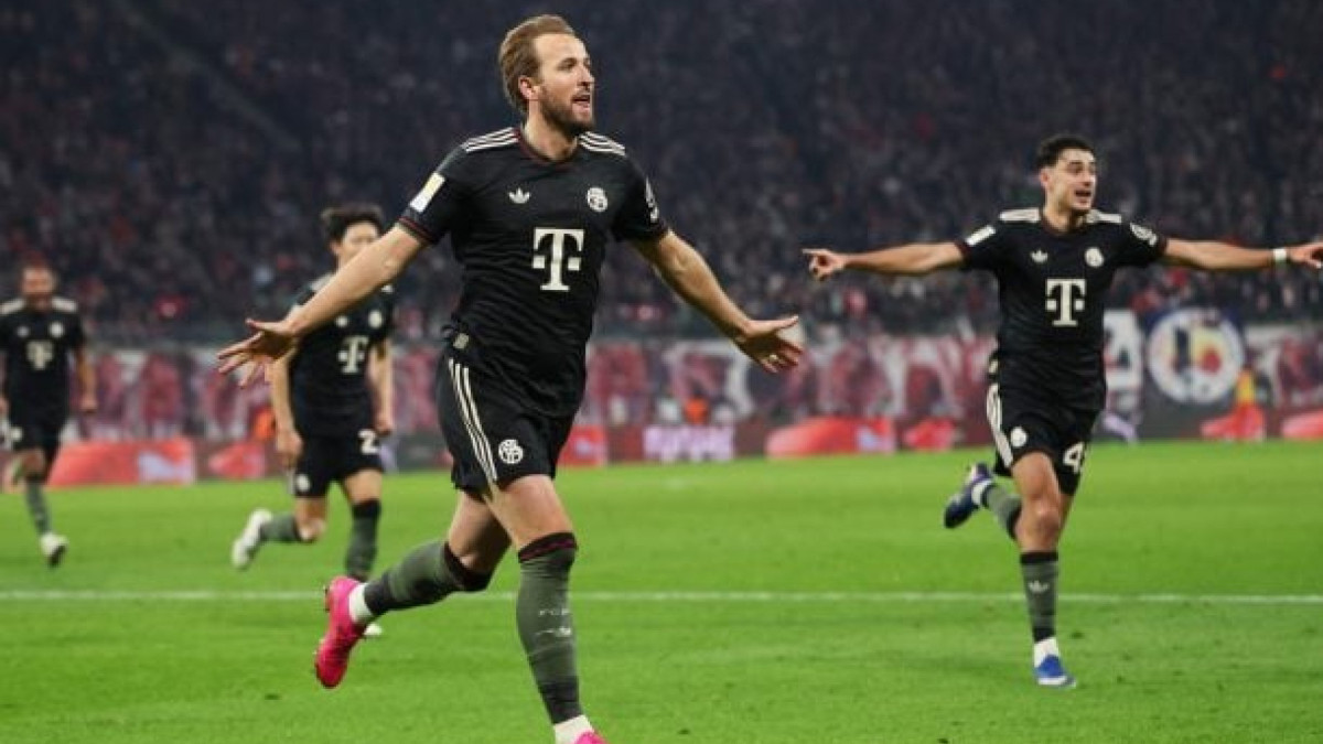 Após sair para o intervalo perdendo por 1 a 0, Bávaros massacram e vencem por 5 a 1. Com o resultado, abrem 11 pontos de vantagem na ponta