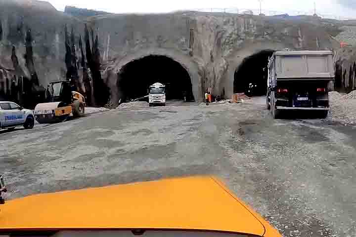 <p>Além de seu tamanho recorde, o Rogfast é uma proeza de engenharia: passará por áreas geológicas complexas, com 73 tipos diferentes de rochas e risco de movimentações sísmicas, exigindo soluções técnicas de ponta.</p>
