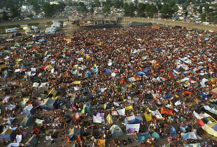 <p>O Ozark Mountain Music Festival é uma grande atração. O evento anual celebra a música country, folk e bluegrass nas Montanhas Ozark, em Arkansas.</p>
