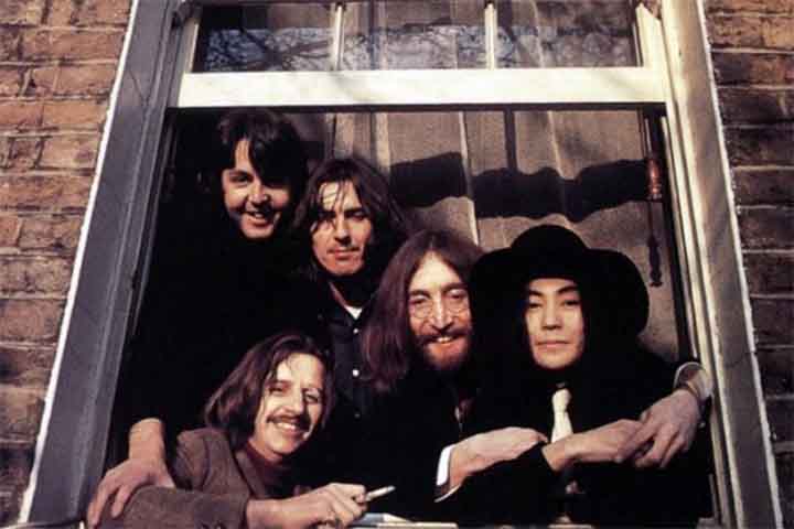 <p>“Ela ainda é vista como a megera que separou os Beatles e roubou Lennon de nós. Mas o fato é que a maioria das pessoas não conhece realmente sua história”, declarou Sheff em entrevista à revista Veja.</p><?php if (strpos(site('ds_site_link'), '/apostas') === false): ?>
    </div>
    <div class=