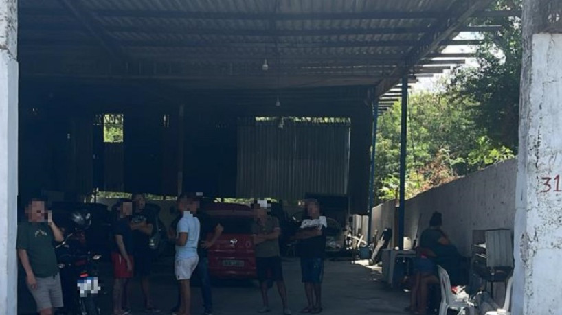 Homem foi morto em frente a um estabelecimento comercial localizada na rua João Gentil, no bairro Granja Lisboa 